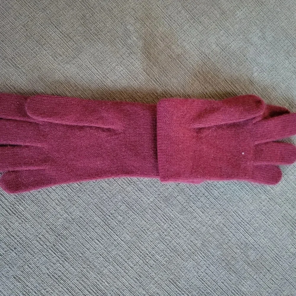 TAHARI Women's 100% Cashmere Gloves 10 inch long